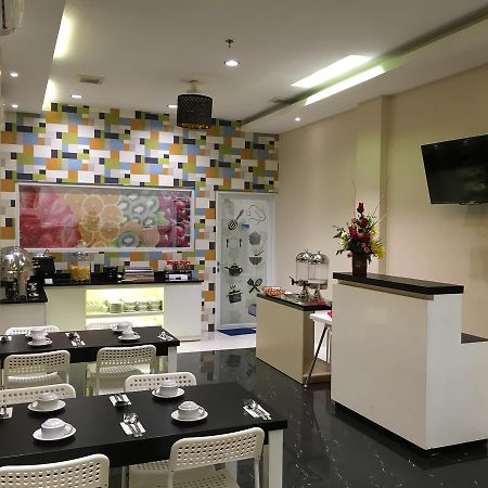 Hotel Msquare Palembang Esterno foto