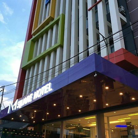 Hotel Msquare Palembang Esterno foto