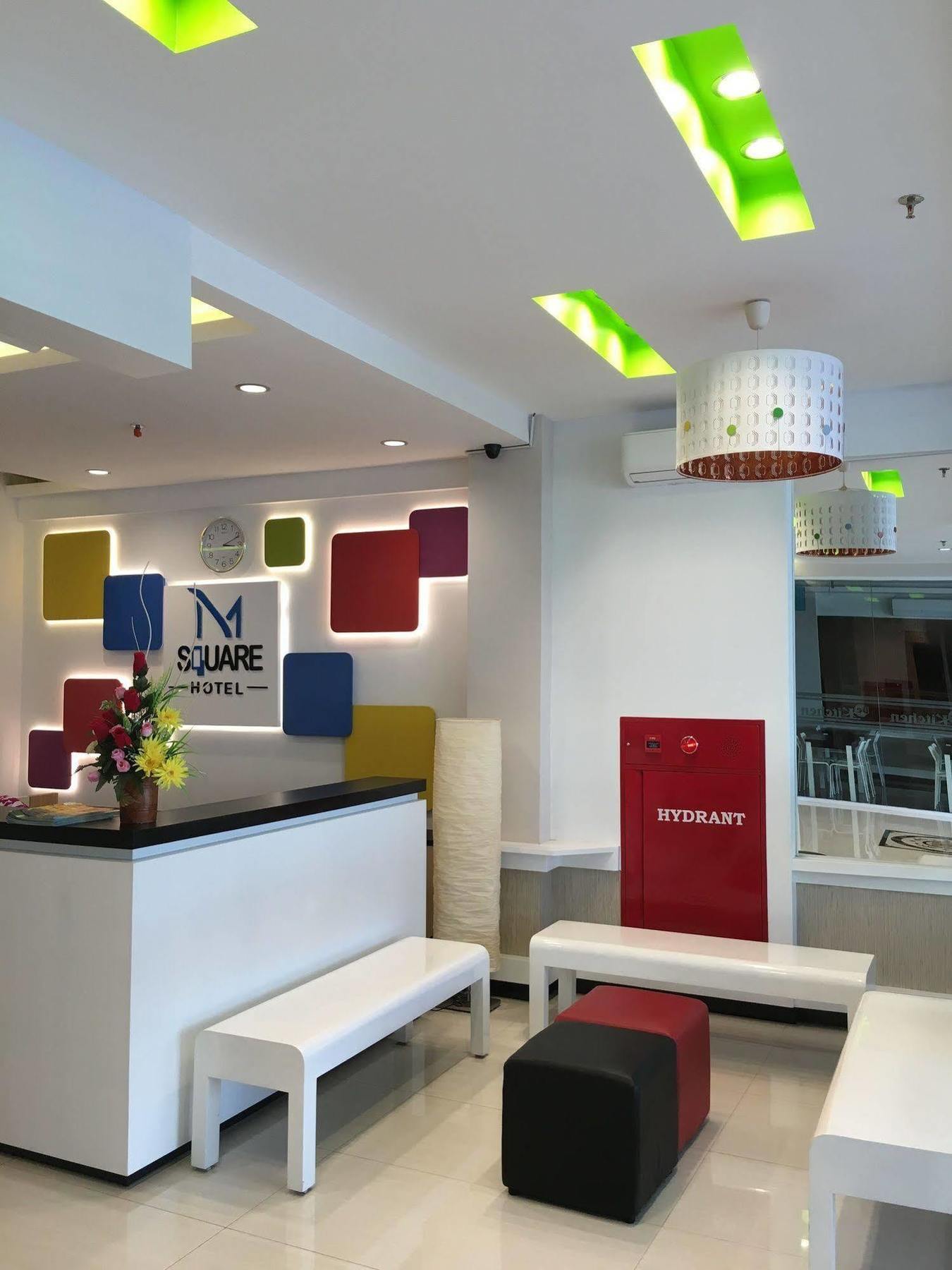 Hotel Msquare Palembang Esterno foto